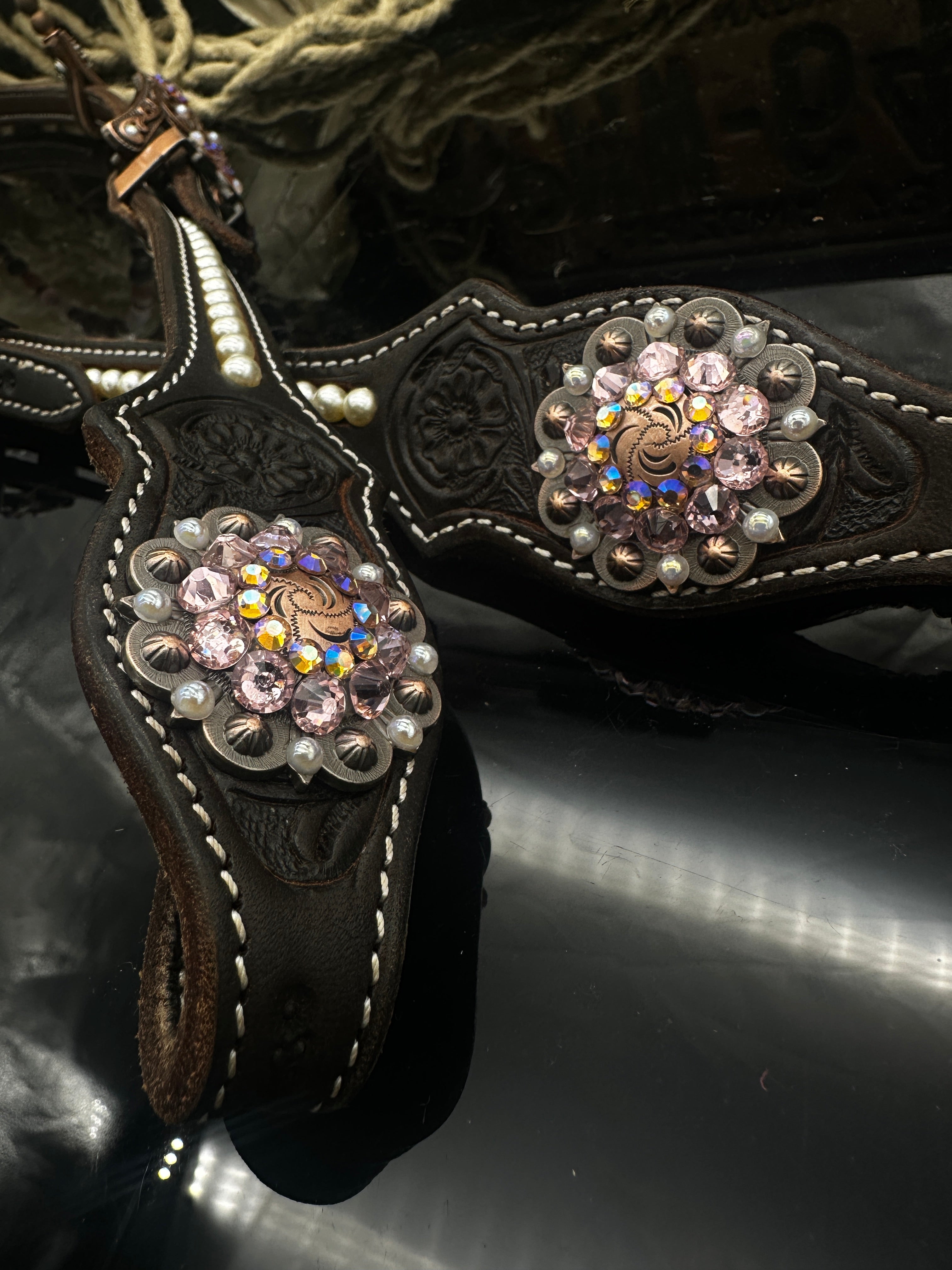Premium | Dunkelkastanienbraunes Westernzaumzeug | Pink & Swarovski Perlen