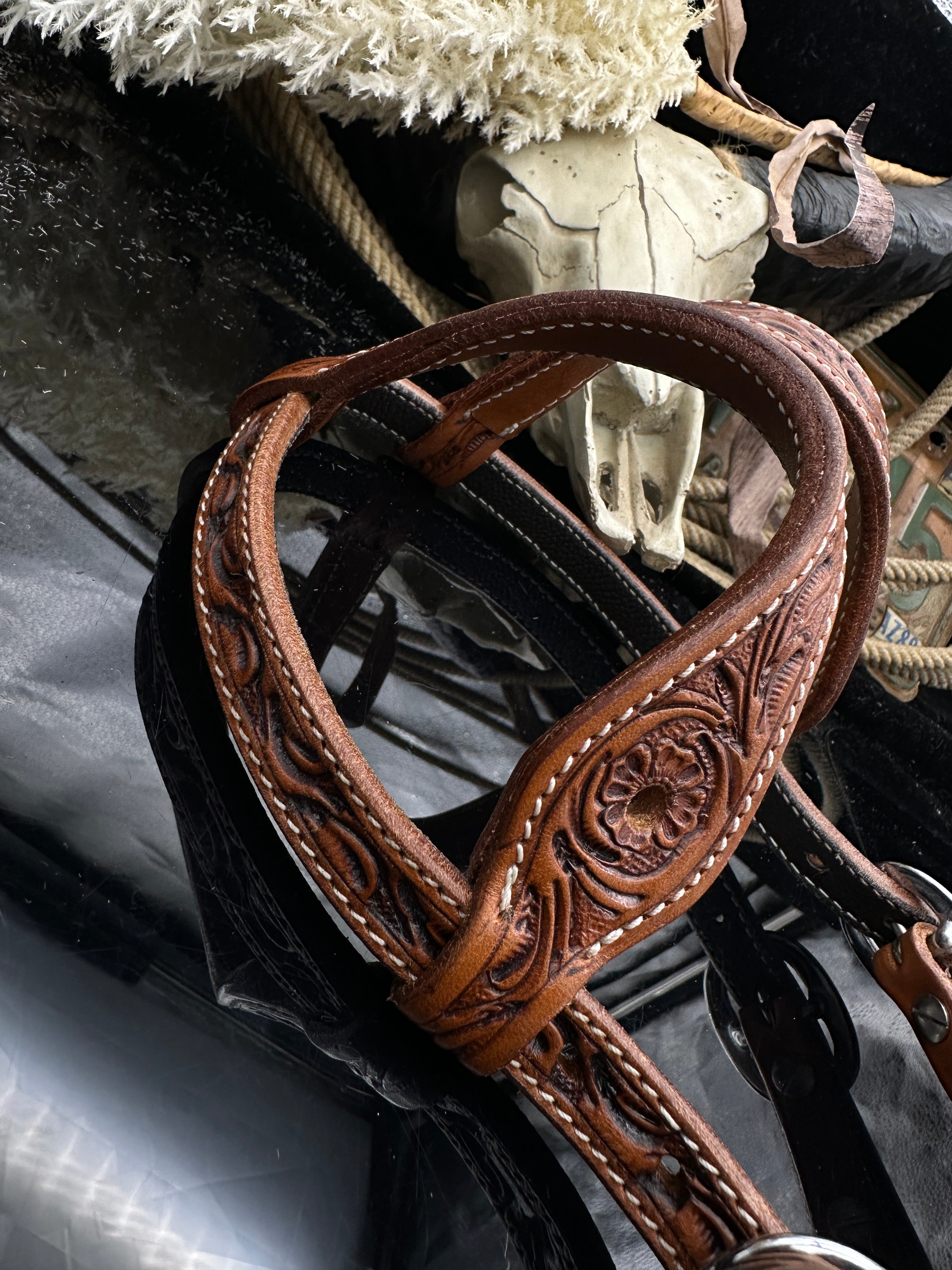 Basic | Antique Chestnut | Floral tooled western bridle