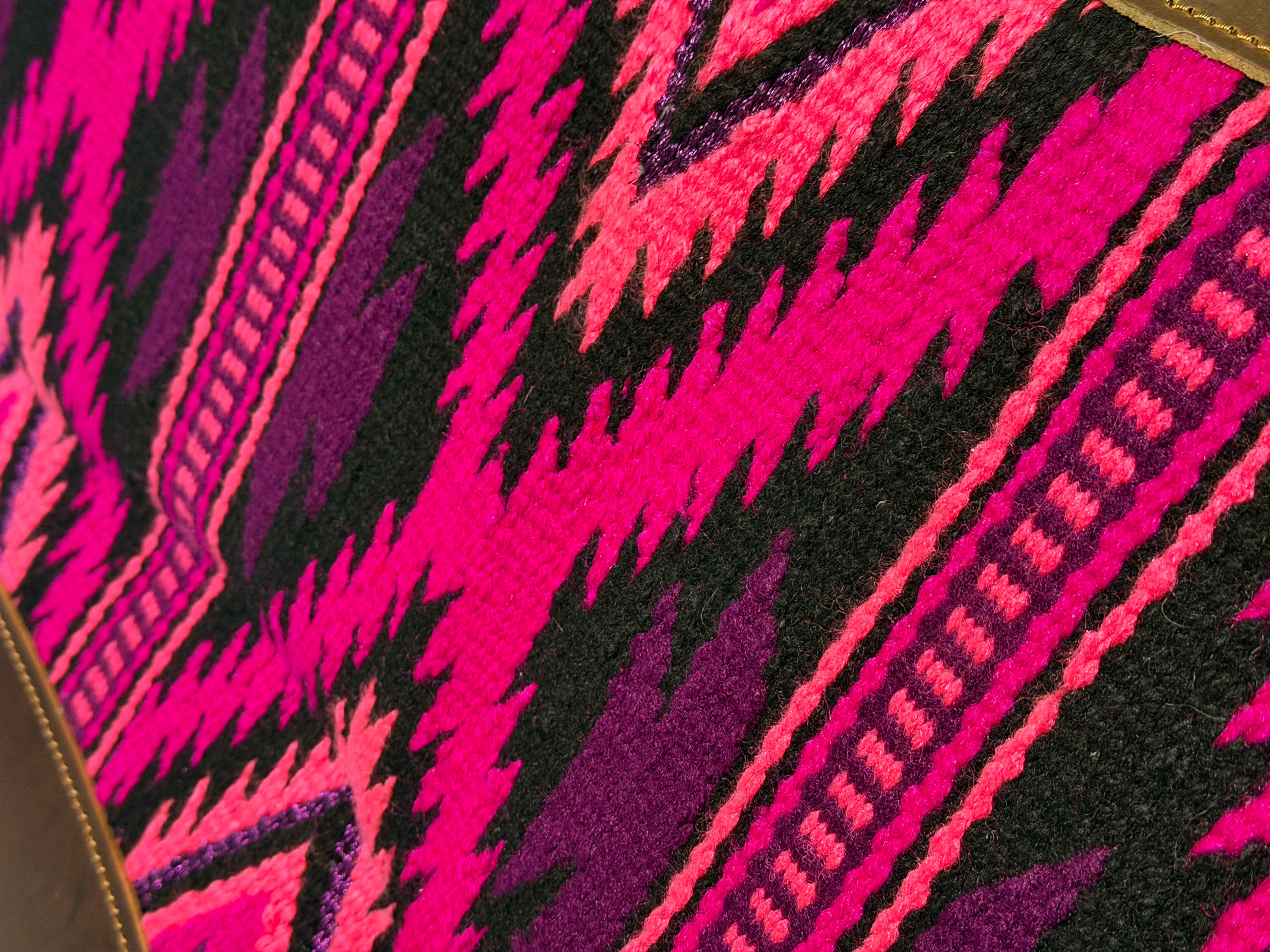 2in1 Show pad | Ranch Western | Neon Pulse