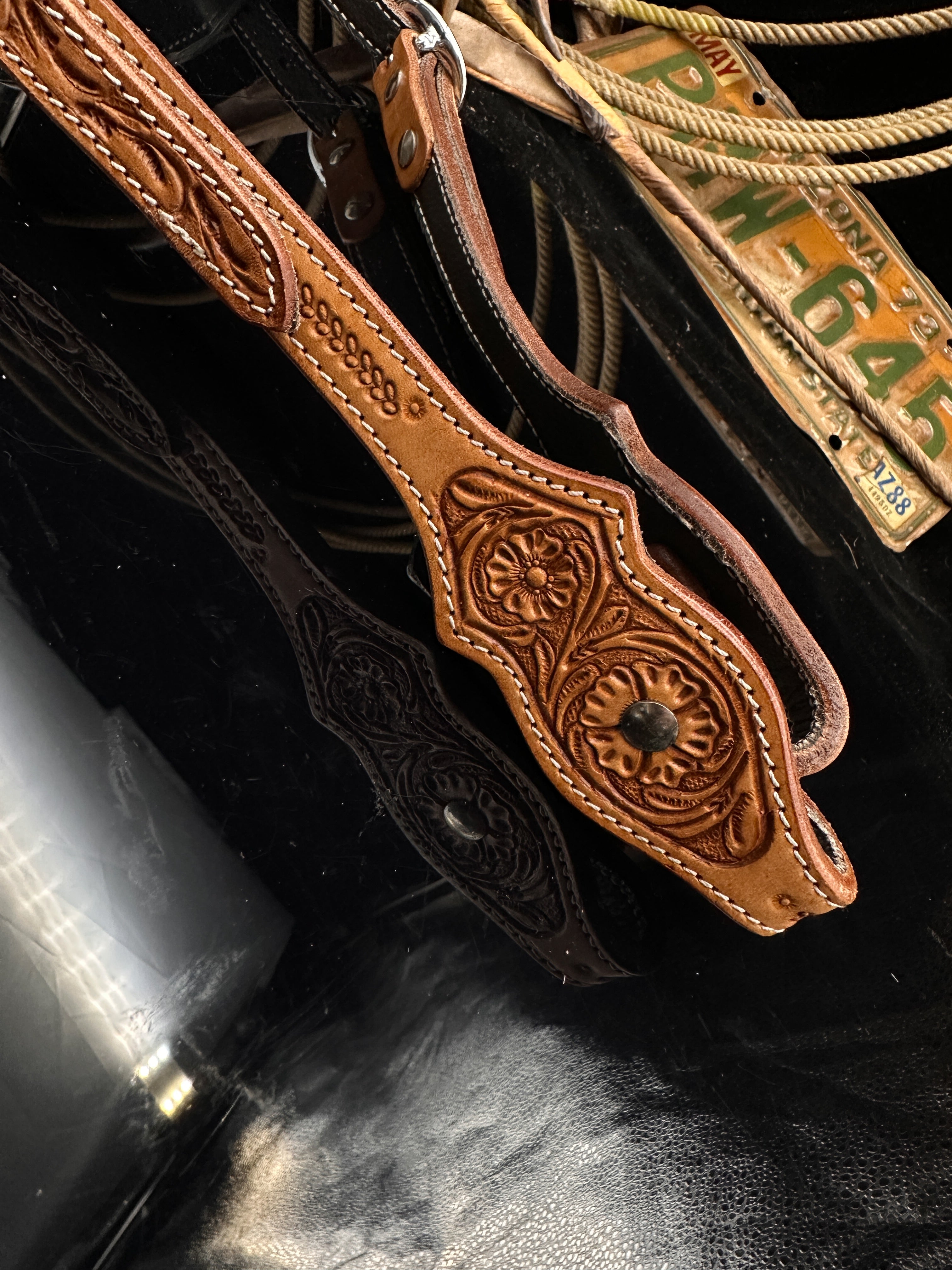 Luxury Chestnut Sidepull – Pink & black.