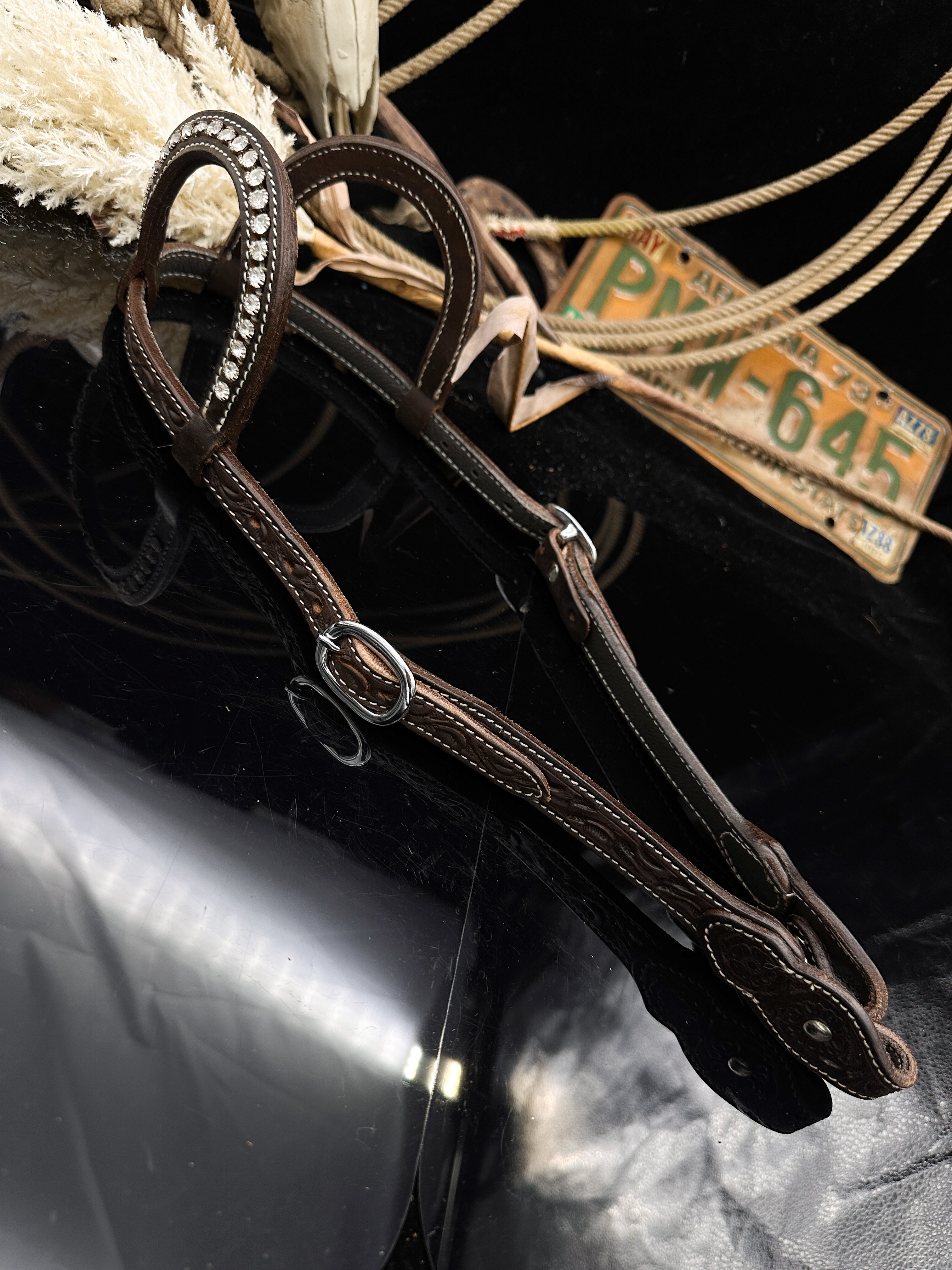 Luxury Chestnut Sidepull – Pink & black.