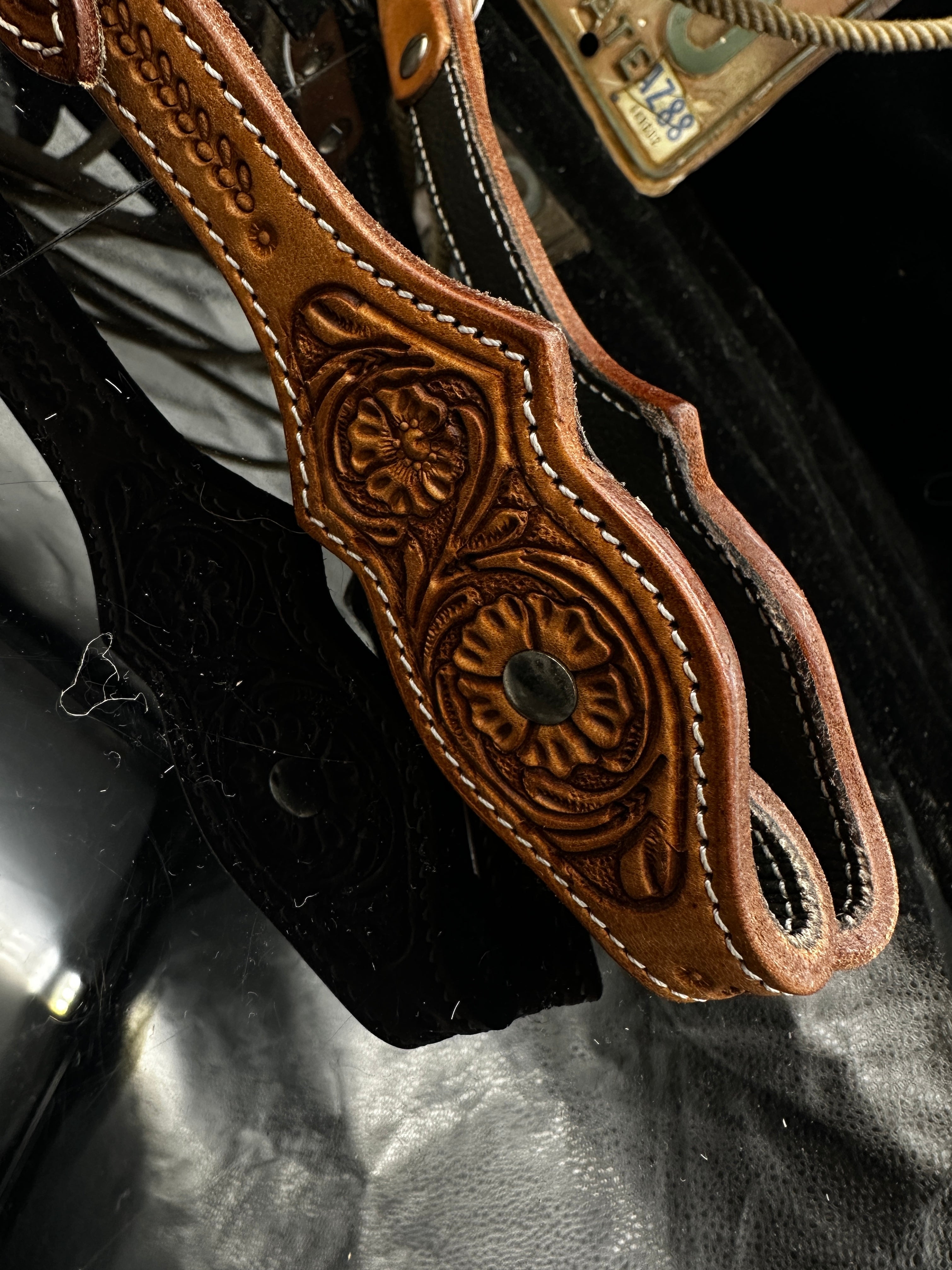 Luxury Chestnut Sidepull – Pink &amp; black. 