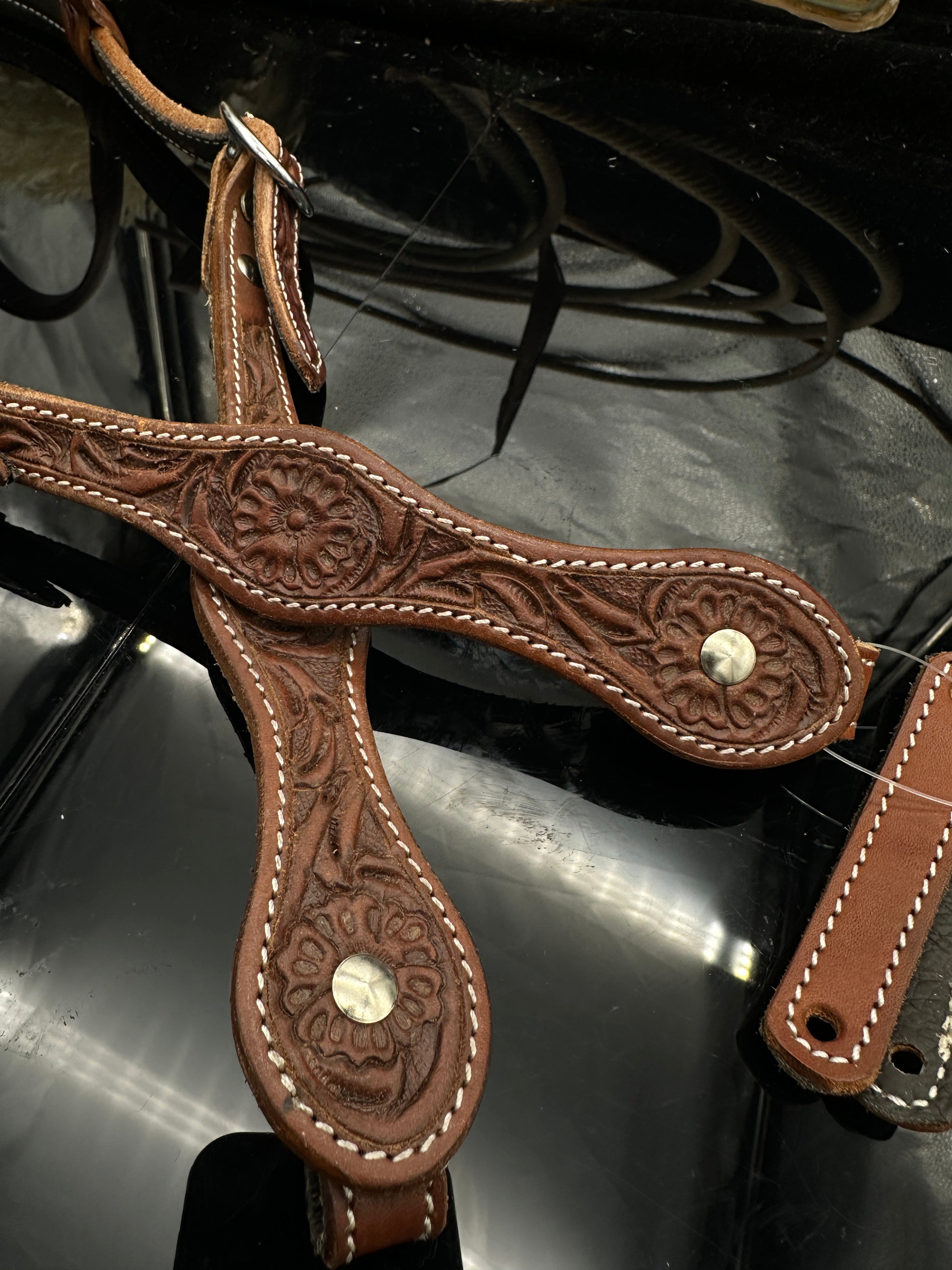 Basic | Chestnut | Floral tooled western bridle