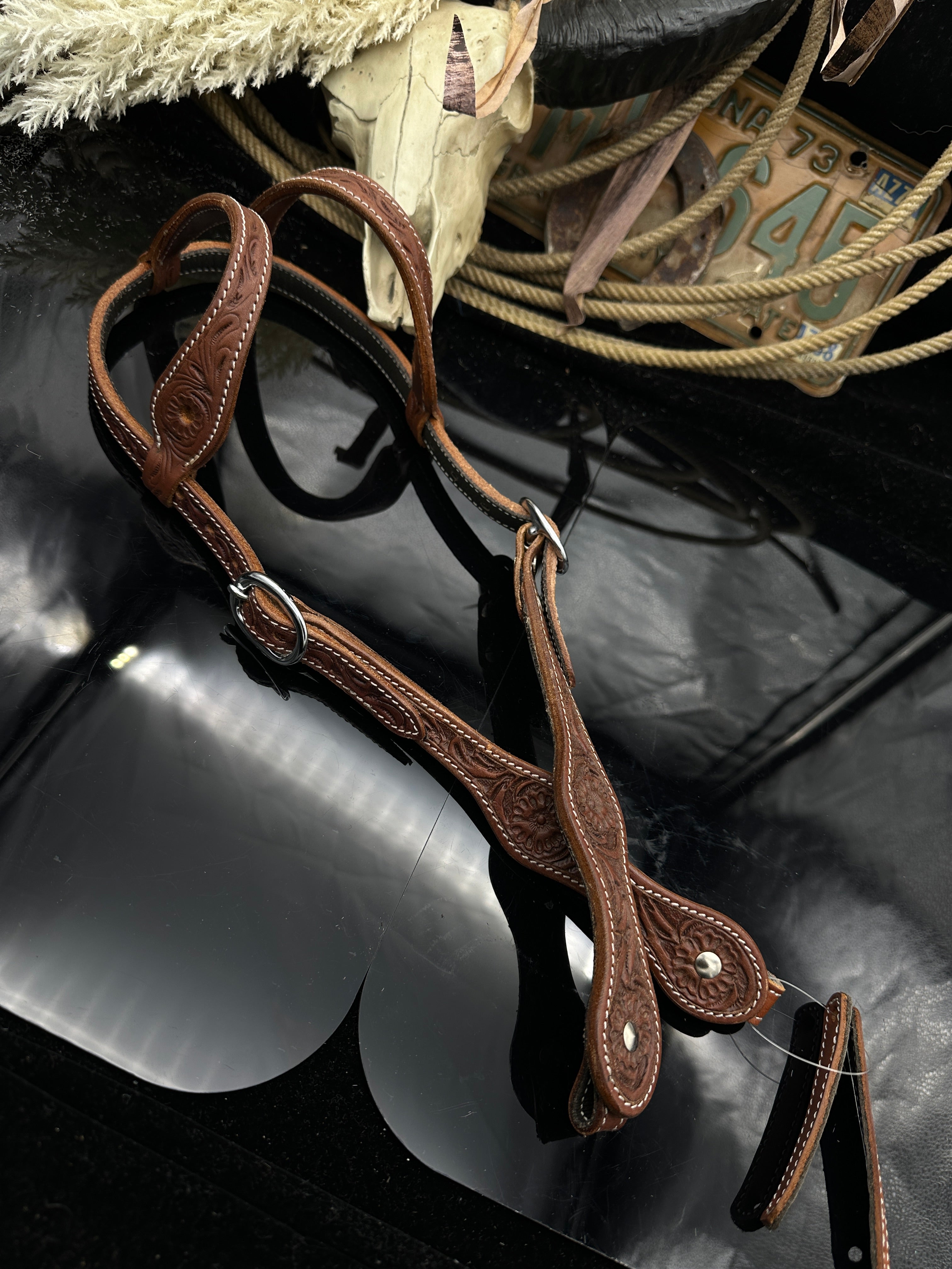 Basic | Chestnut | Floral tooled western bridle
