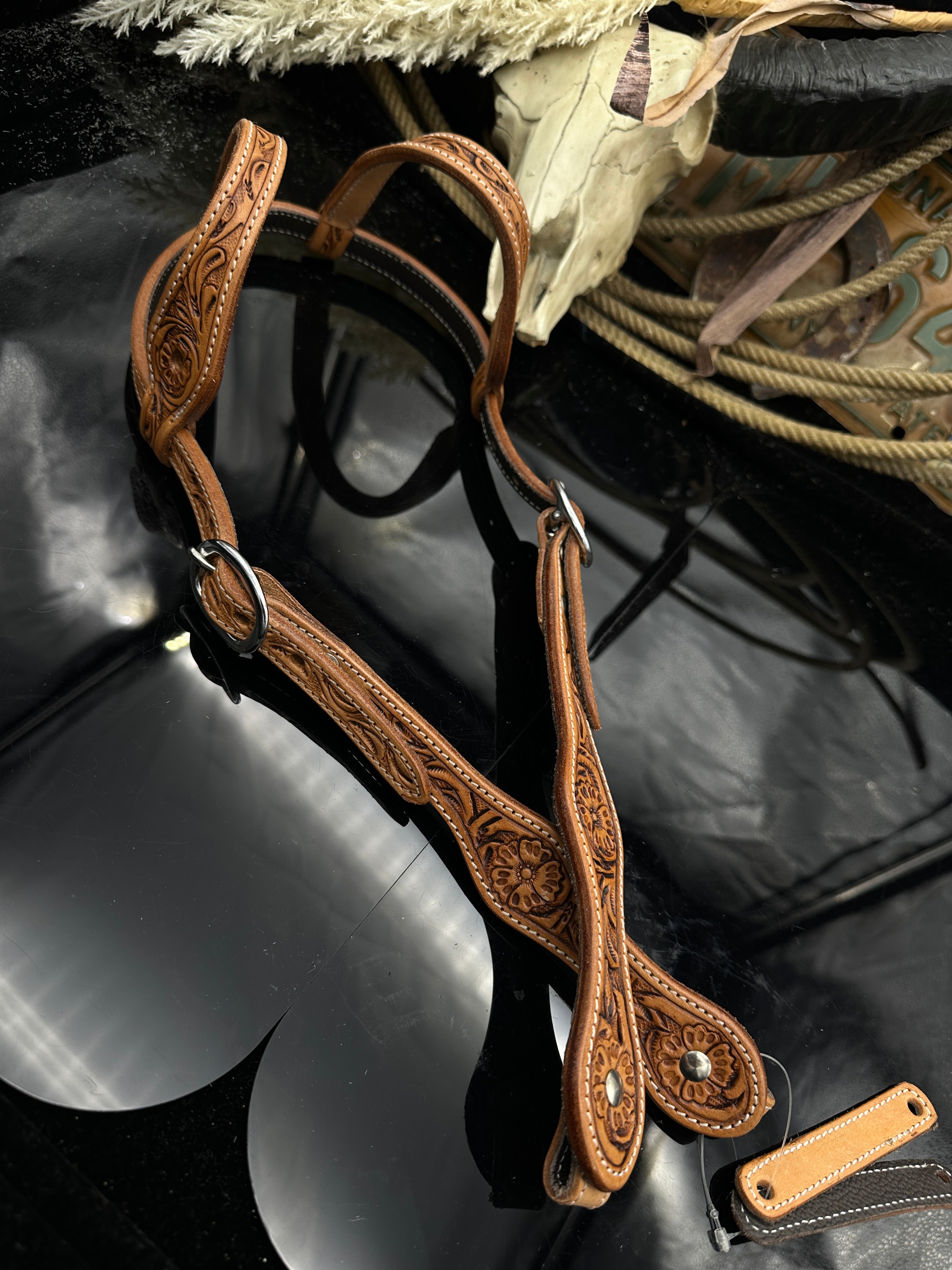 Basic | Antique Russet | Floral tooled western bridle