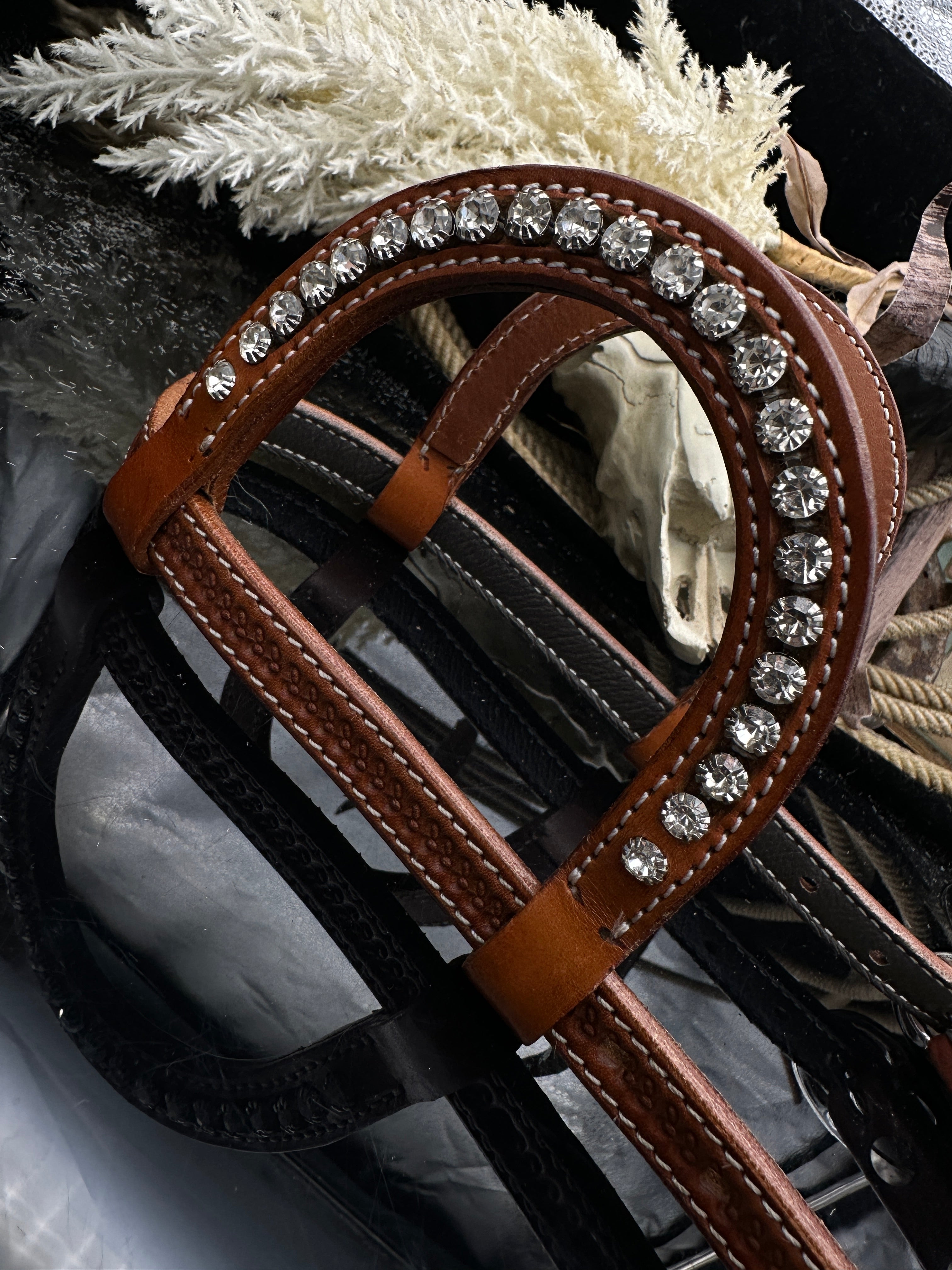 Basic | Chestnut | Floraltooled rhinestone western bridle