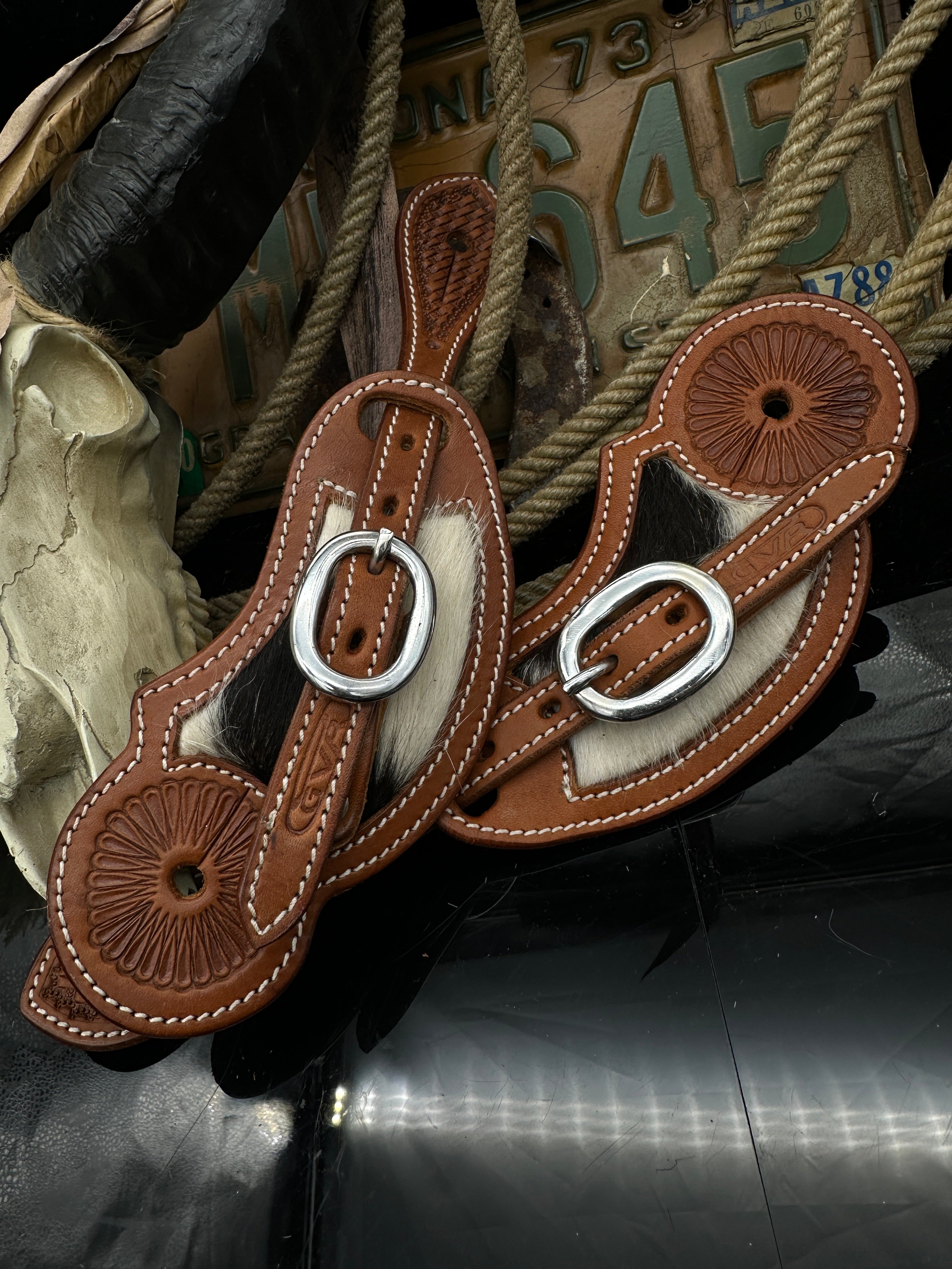 Basic | Kastanie | Western-Sporenriemen aus Rindsleder