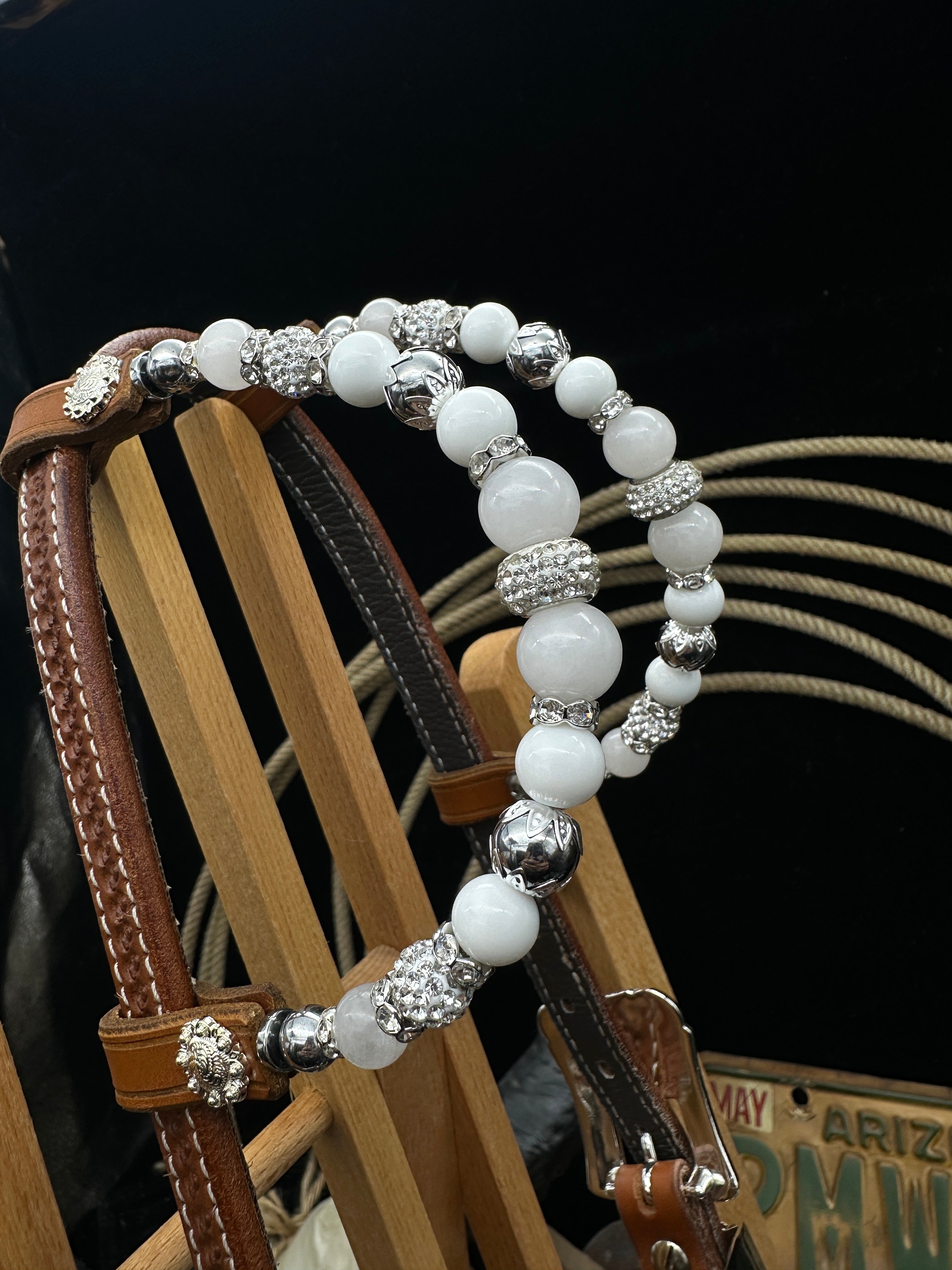 Premium | Chestnut western bridle | Silver &amp; White