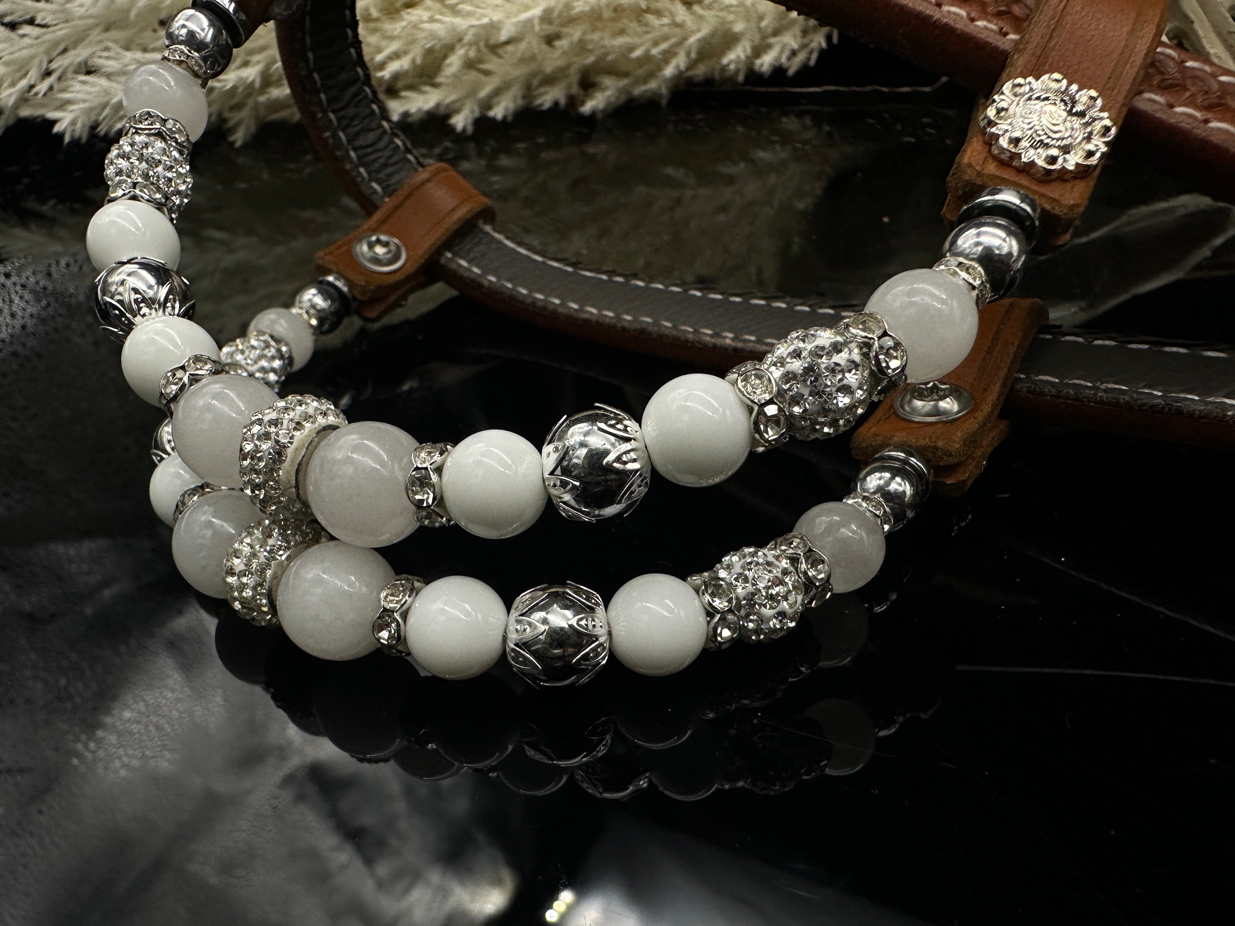 Premium | Chestnut western bridle | Silver &amp; White