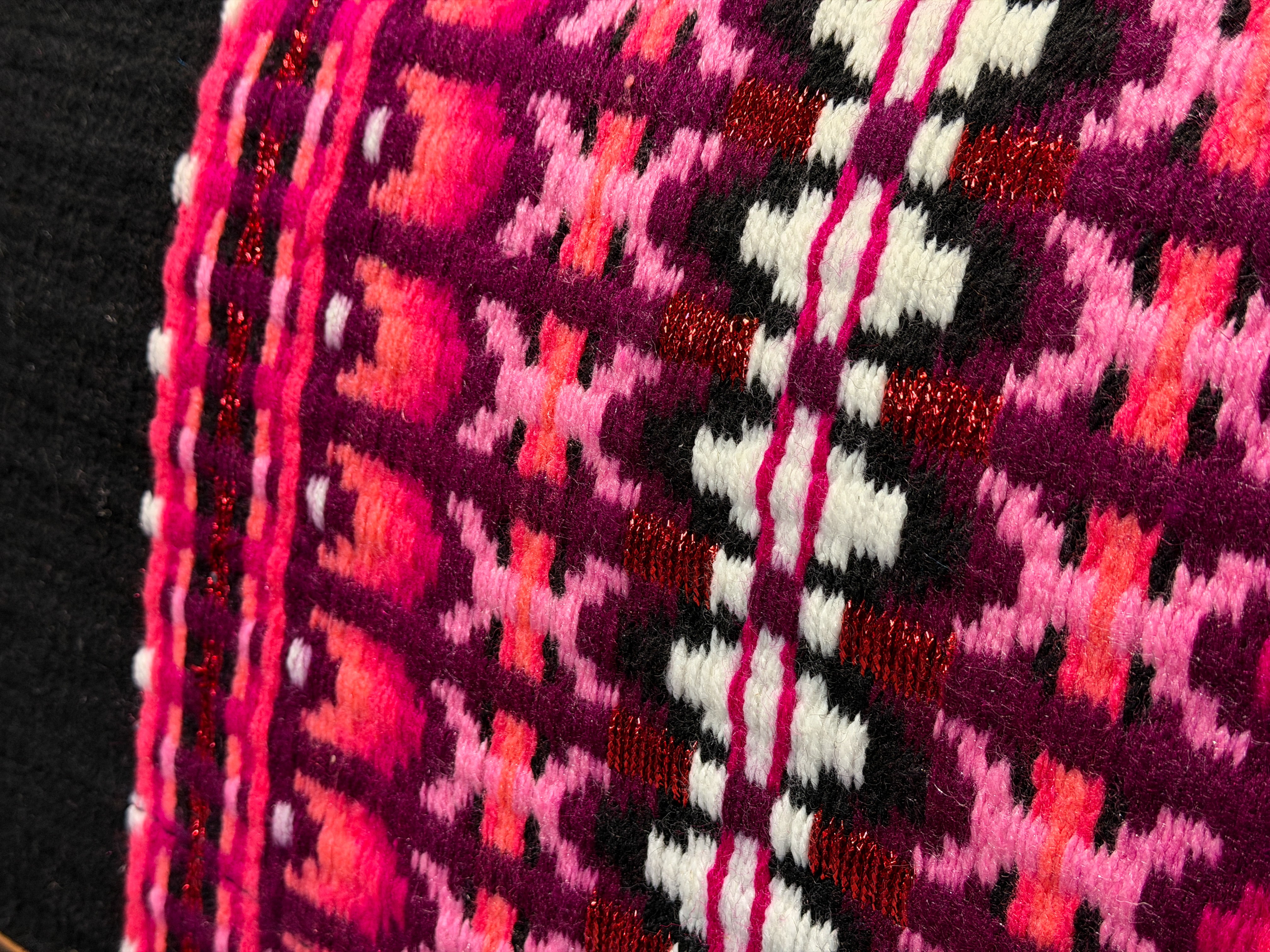 2in1 Show | contoured western pad | Fuchsia Burn