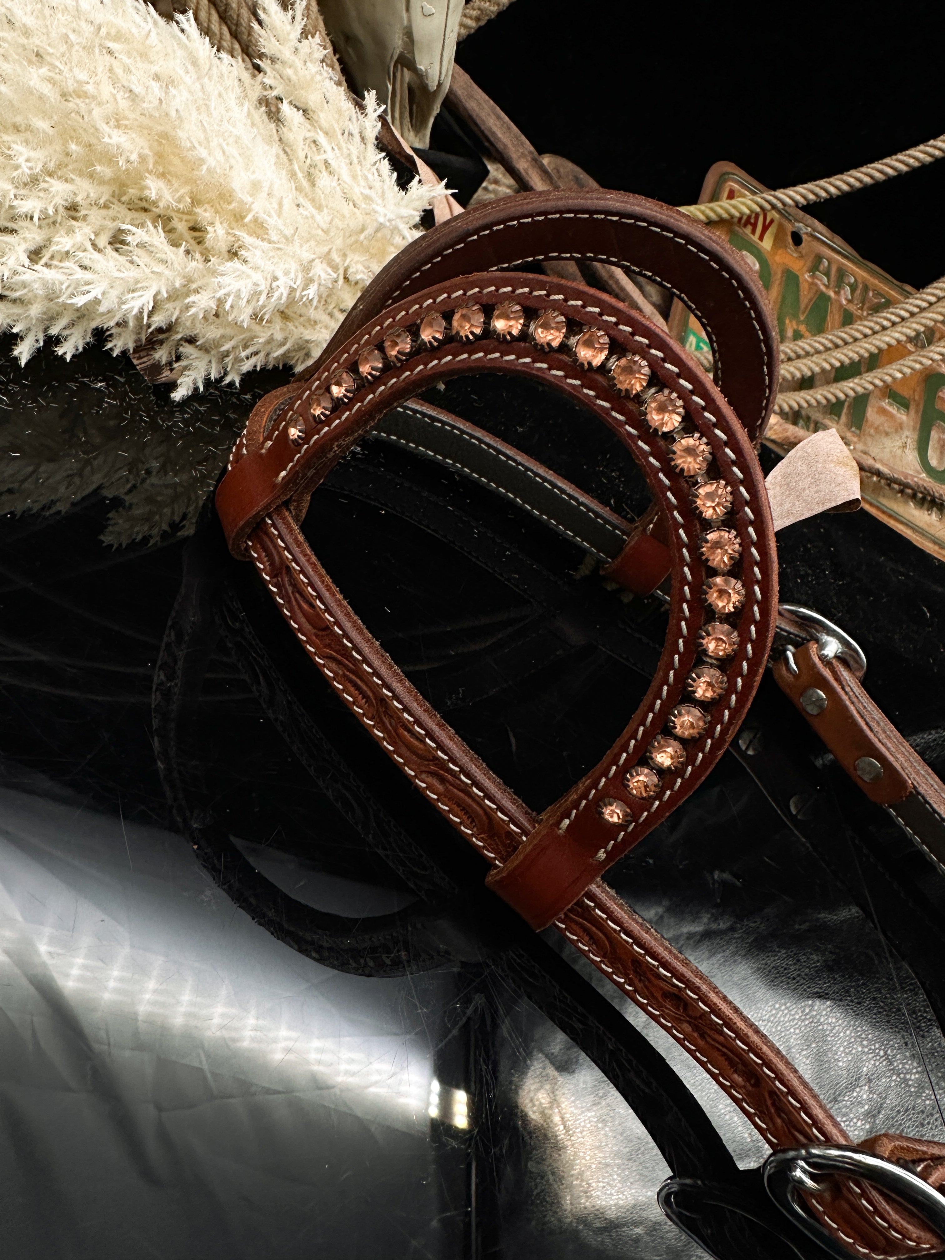 Luxury Chestnut Sidepull – Pink &amp; black. 